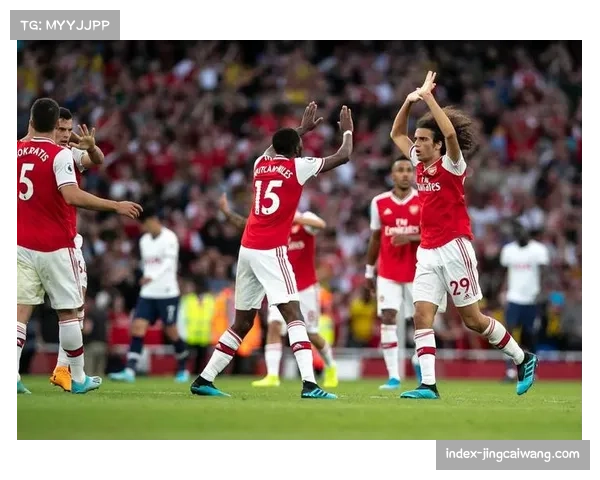 阿森纳英超三战仅遭一射正，防线稳固成球迷热议话题